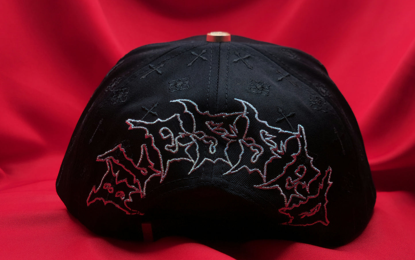 3 GOLDEN CRUZ/DIAMONDS